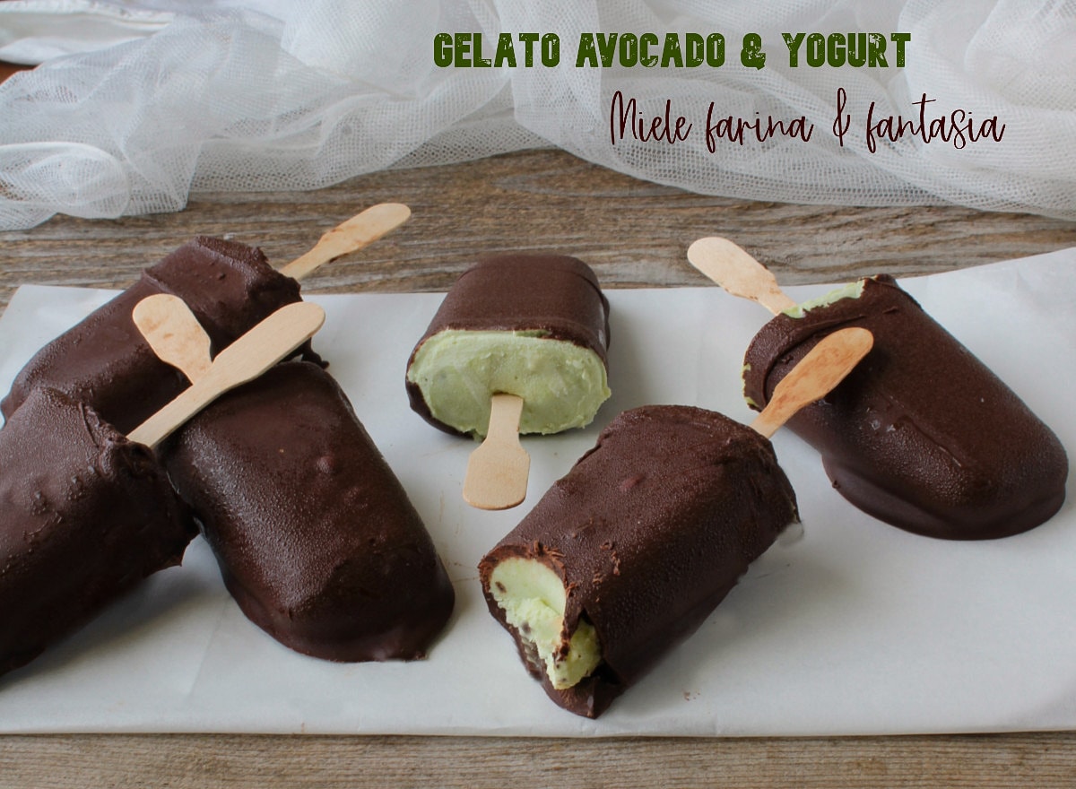Ijslolly met avocado en yoghurt