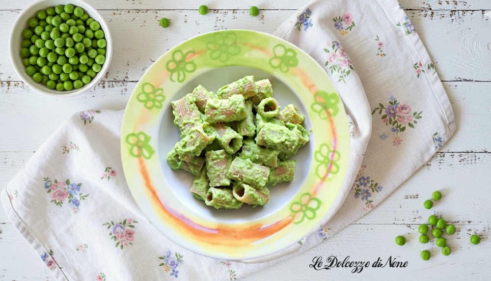 ROMIGE PASTA MET ERWTEN EN RICOTTA