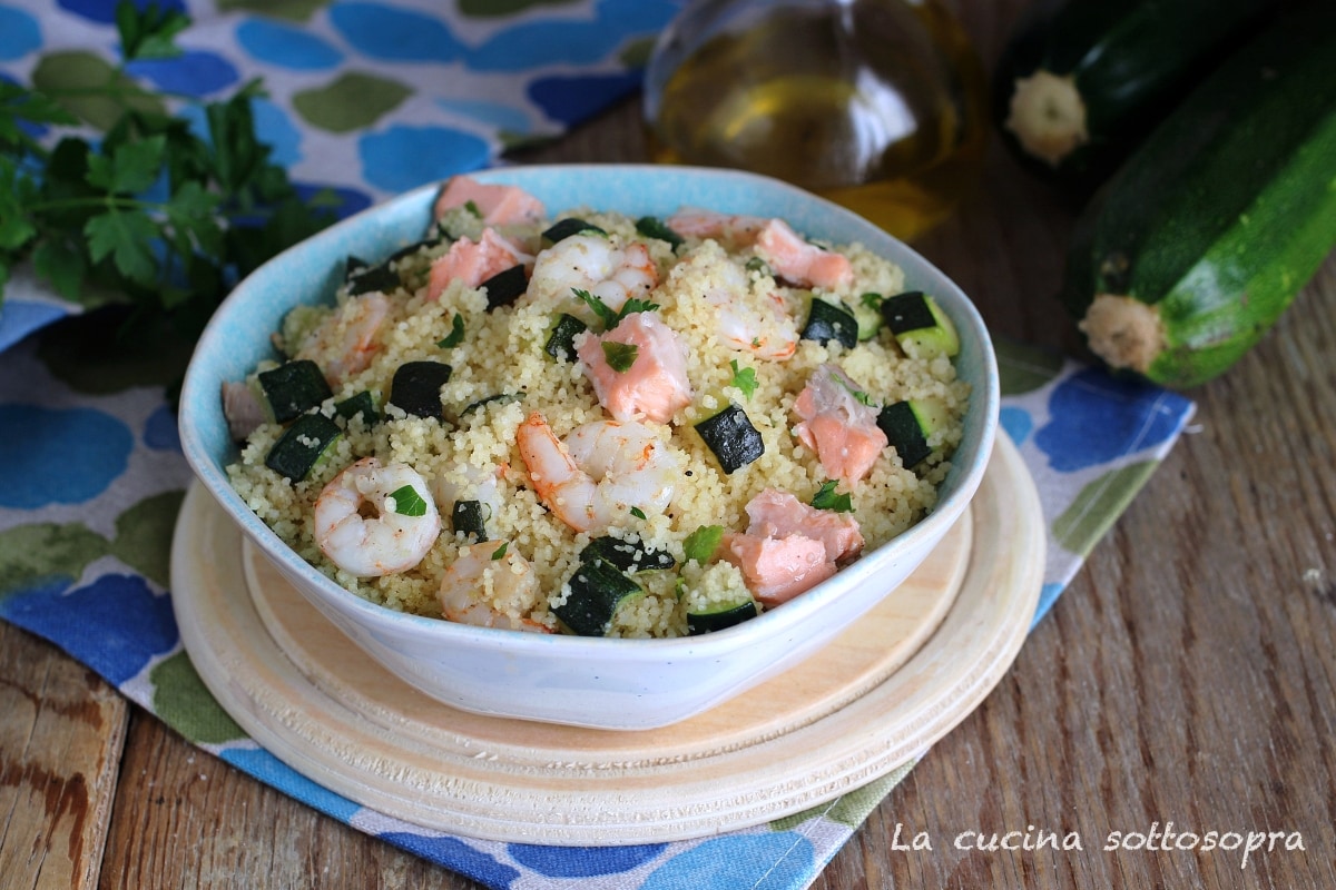 Couscous met courgette en garnalen