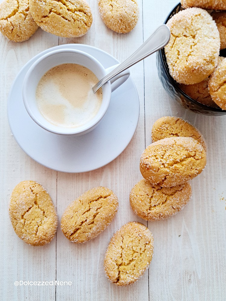 ontbijtkoekjes om in te dopen met sinaasappelsmaak