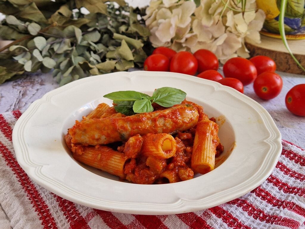 Pasta met de pittige worstsaus van opa