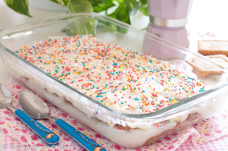 Biancomangire met koekjes