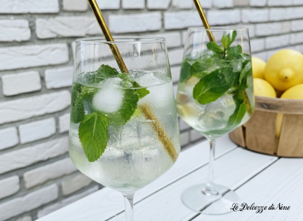 HUGO SPRITZ DE COCKTAIL VAN ZUID-TIROL