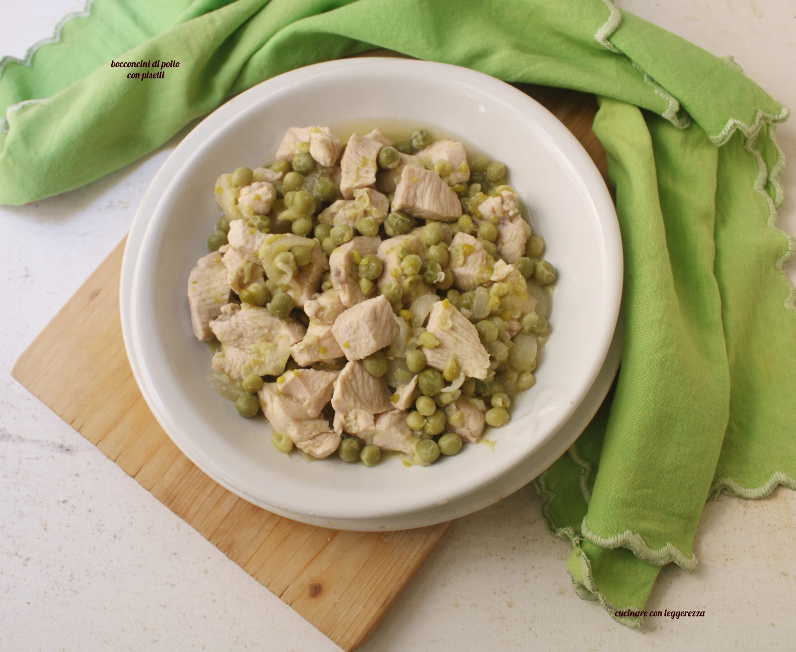 Kipstukjes met erwten