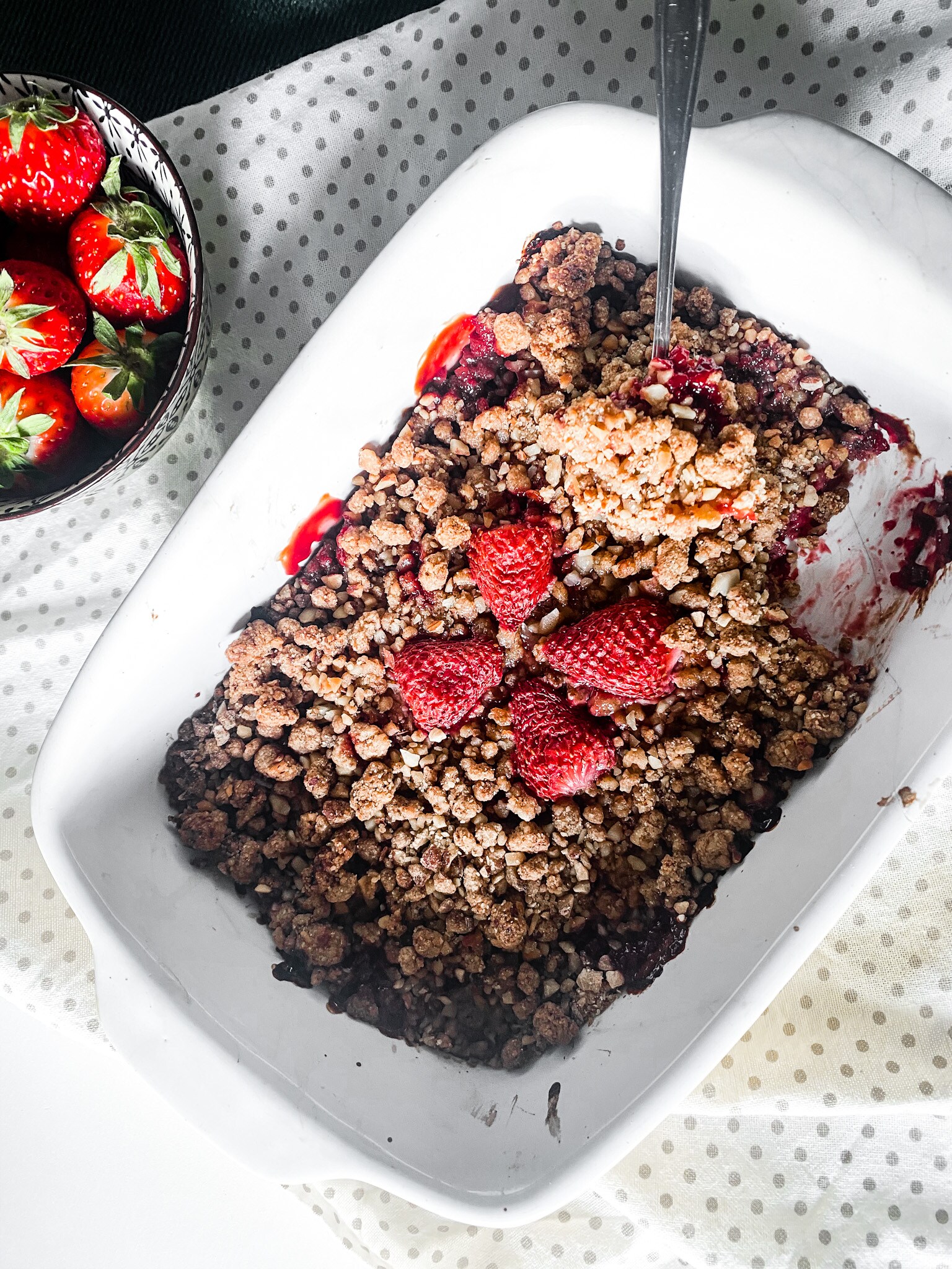 Vegan Aardbeien Crumble