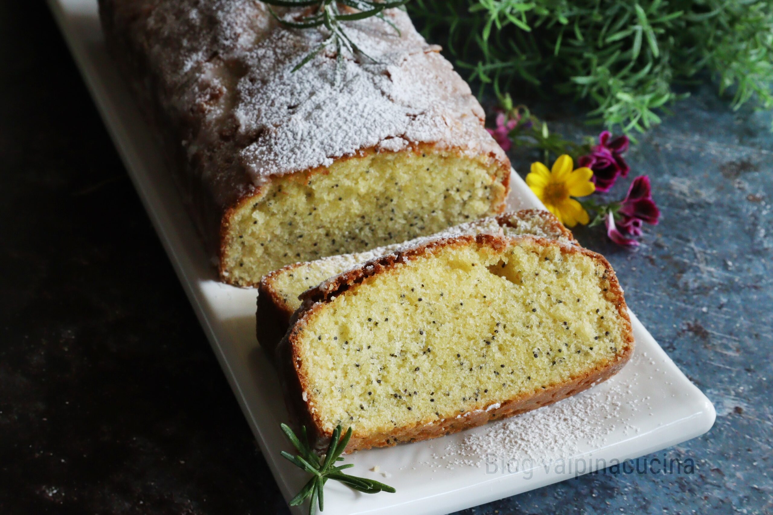 Citroencake met maanzaad