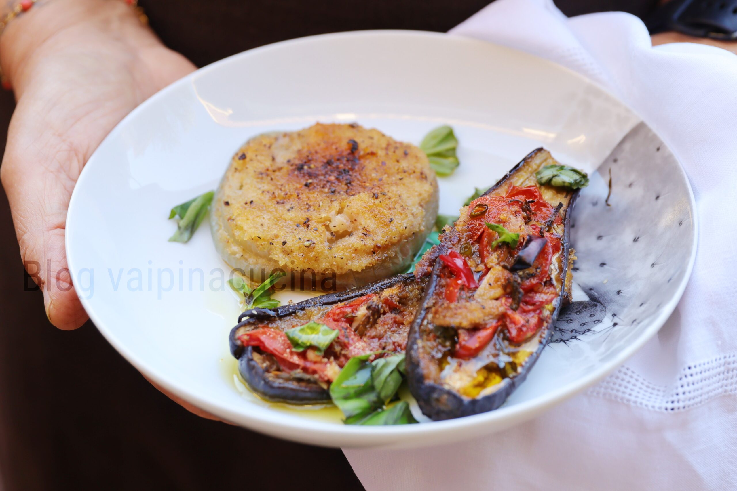 Aubergines en uien uit de oven