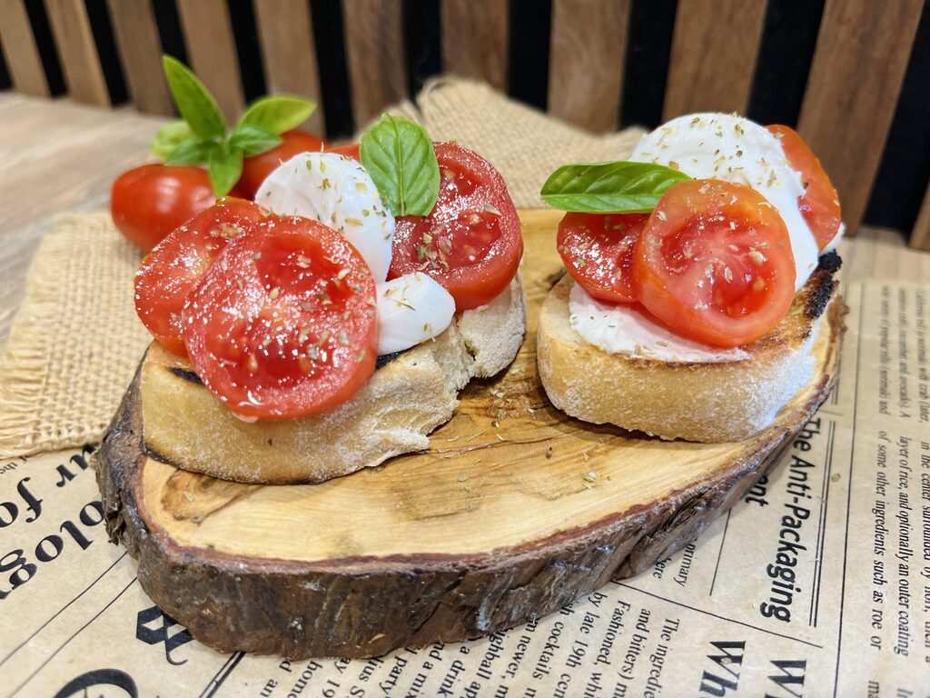 Caprese bruschetta