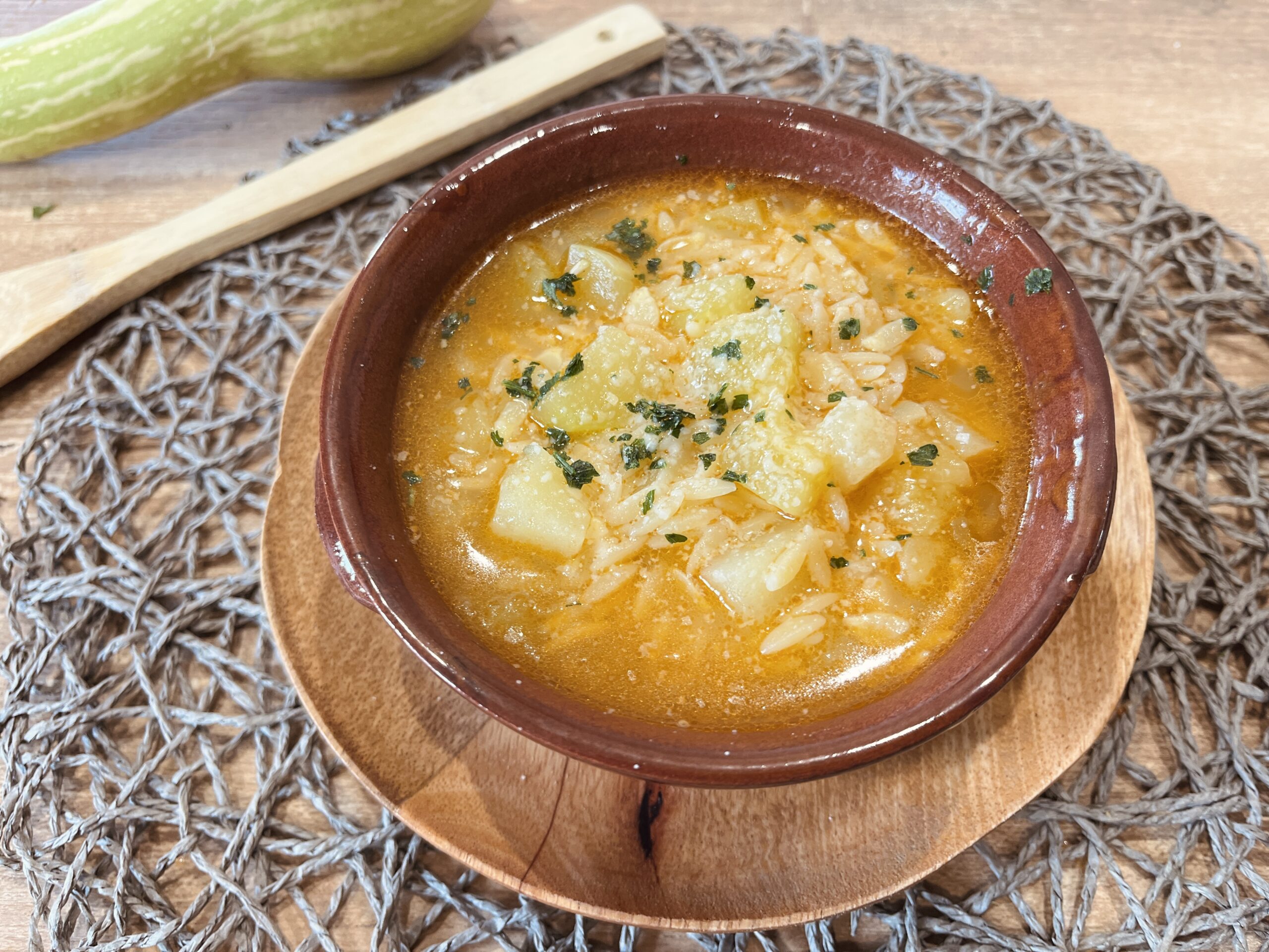 Risoni met trompetcourgette en aardappelen