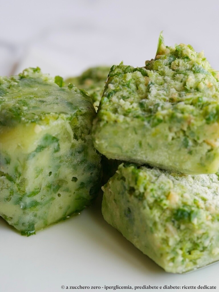 Lichte selderiepesto | anti-verspillingsrecept voor smaakmaker en kruiderij