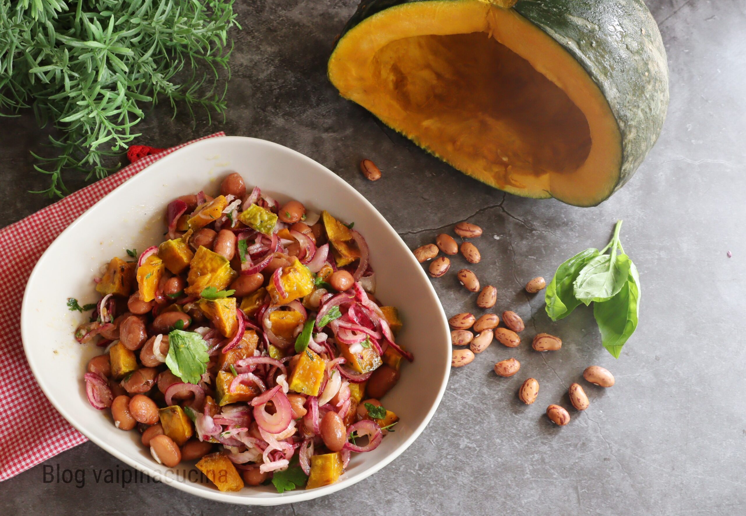 Bijgerecht borlotti bonen en pompoen