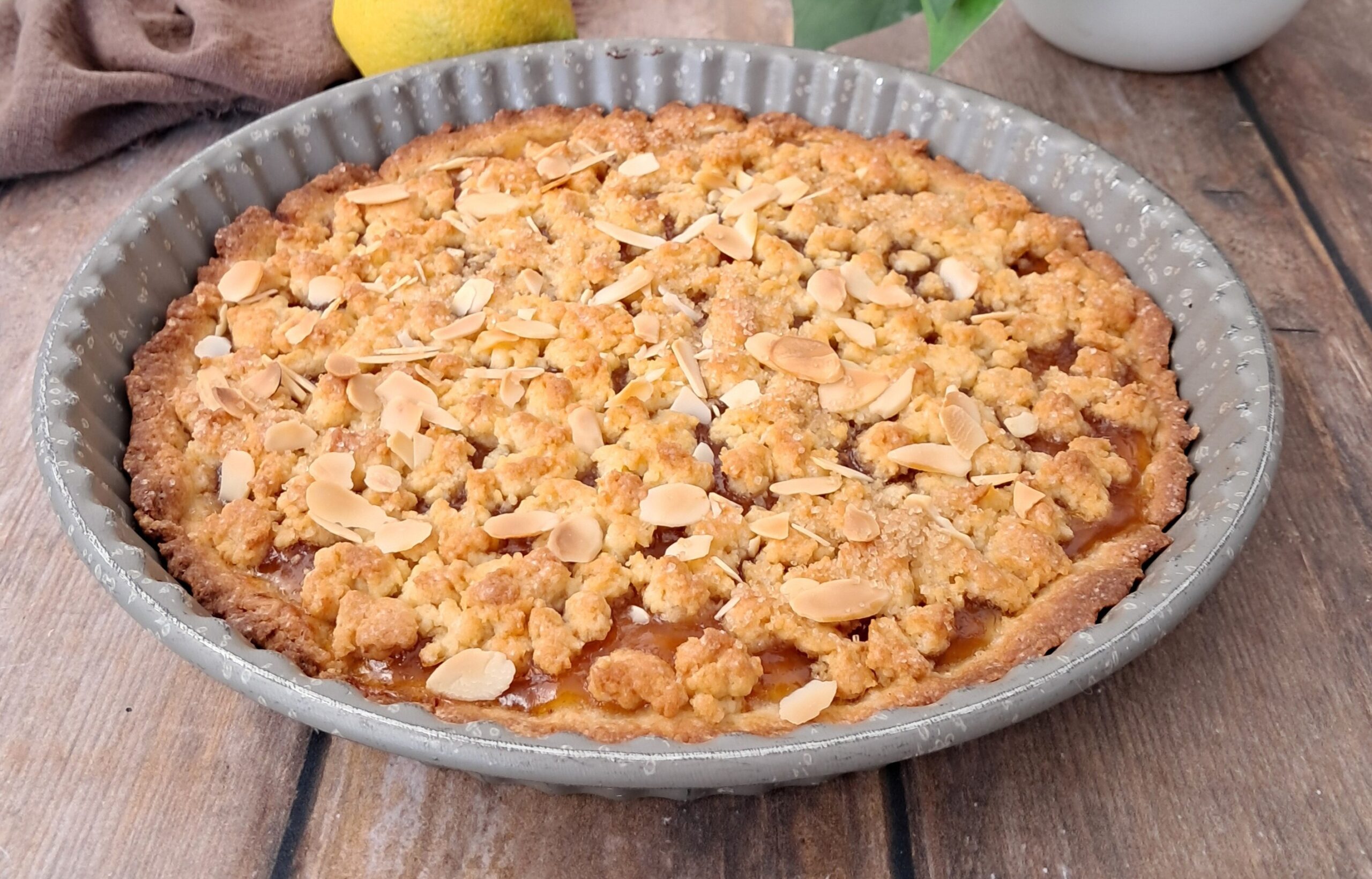 Abrikozen taart, recept met griesmeel van harde tarwe