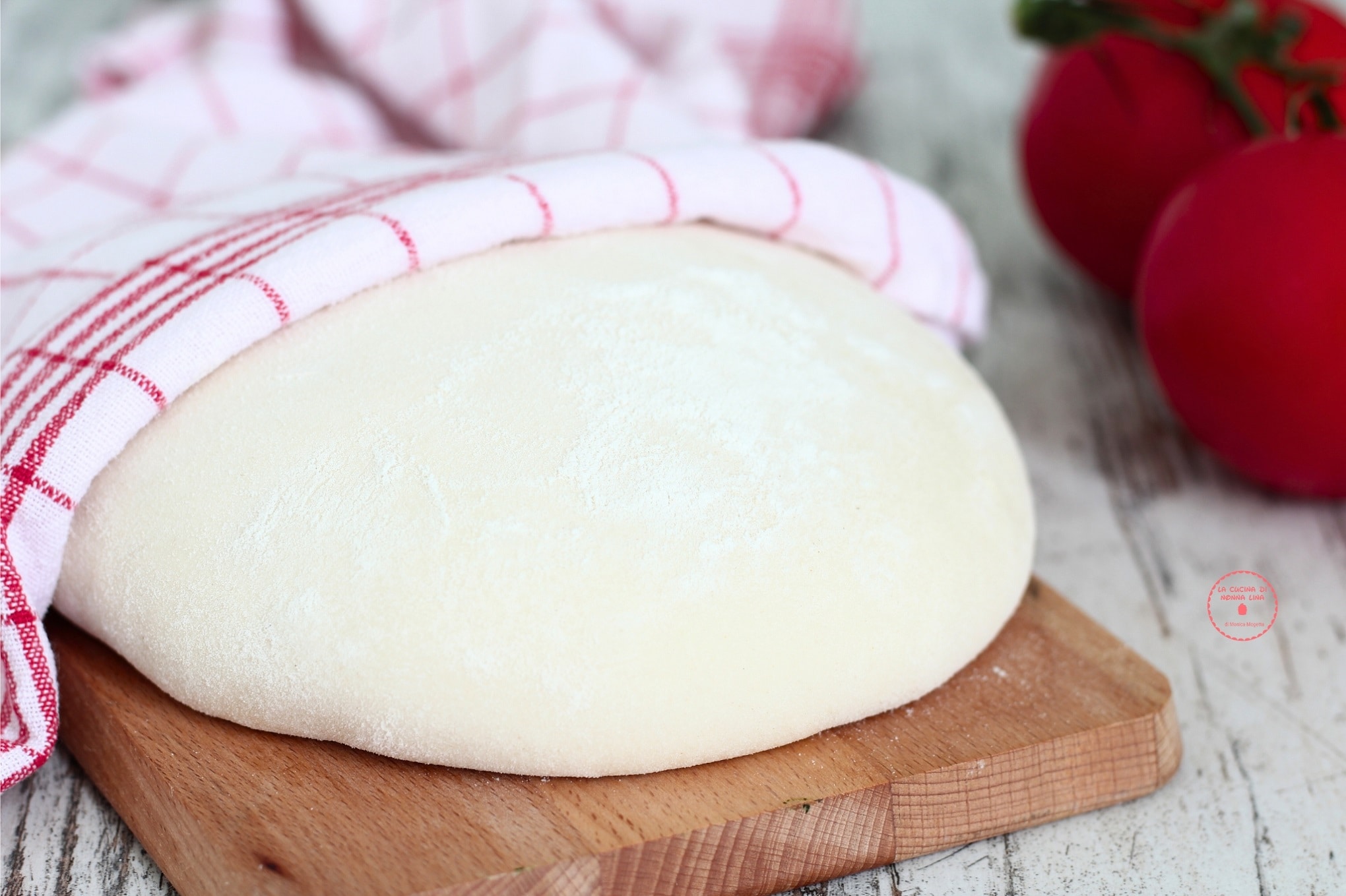 Basisdeeg voor pizza of focaccia met manitobameel