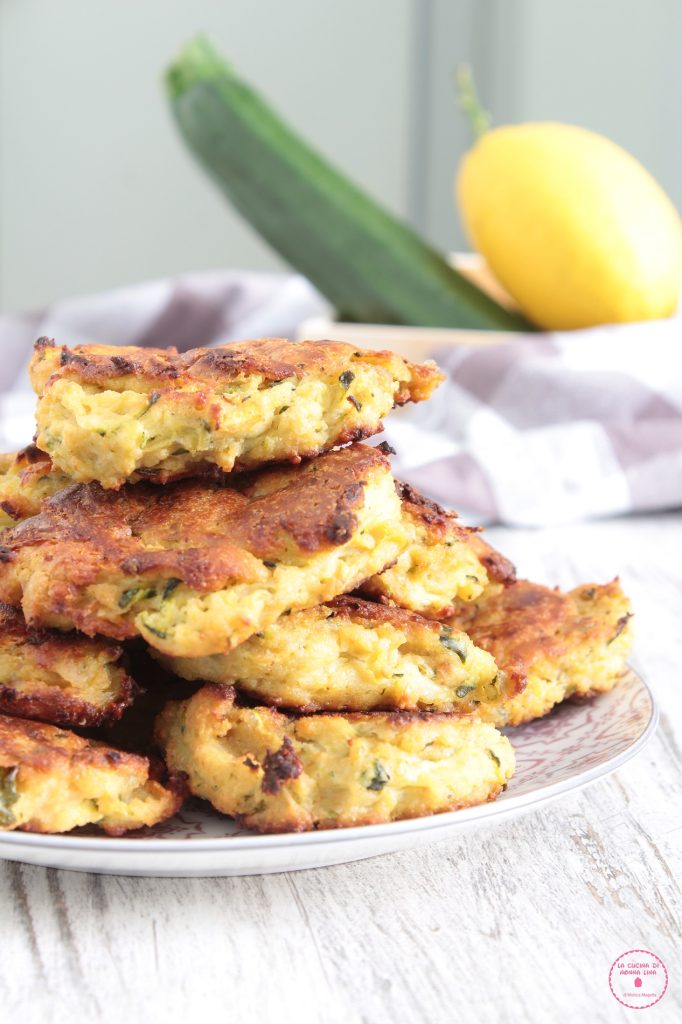 Citroenkleurige courgetteballetjes