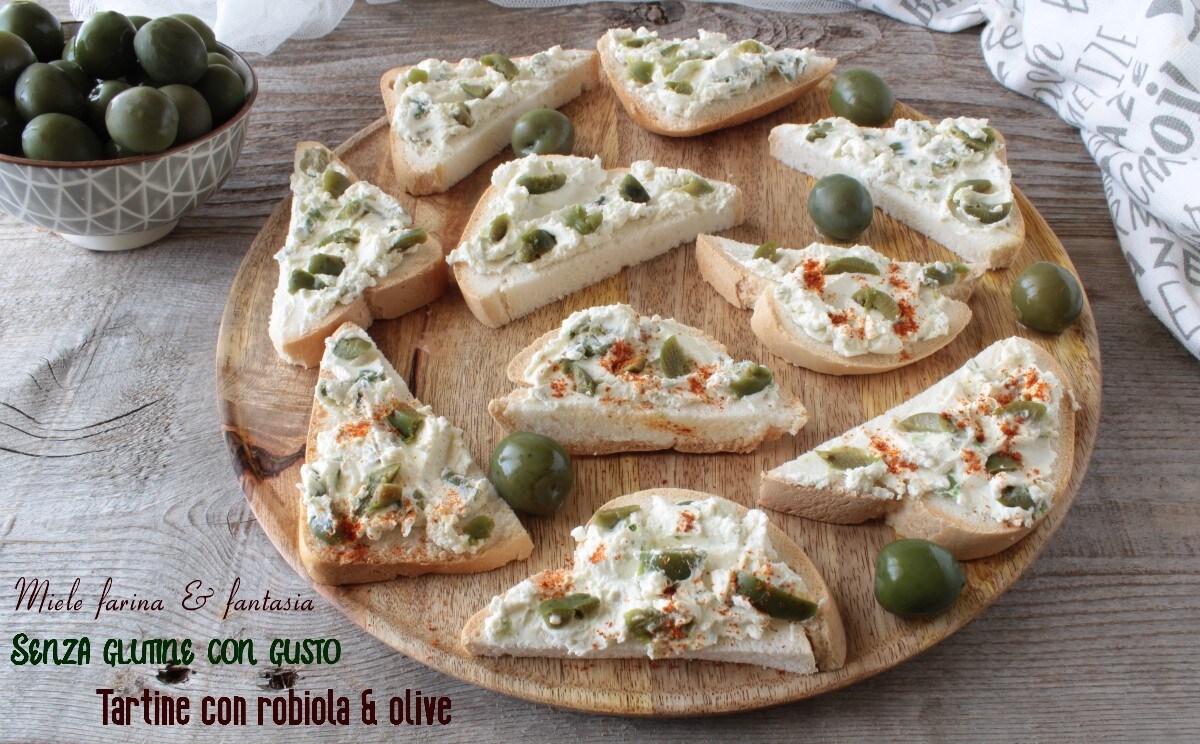 Glutenvrije crostini met robilola-crème en olijven