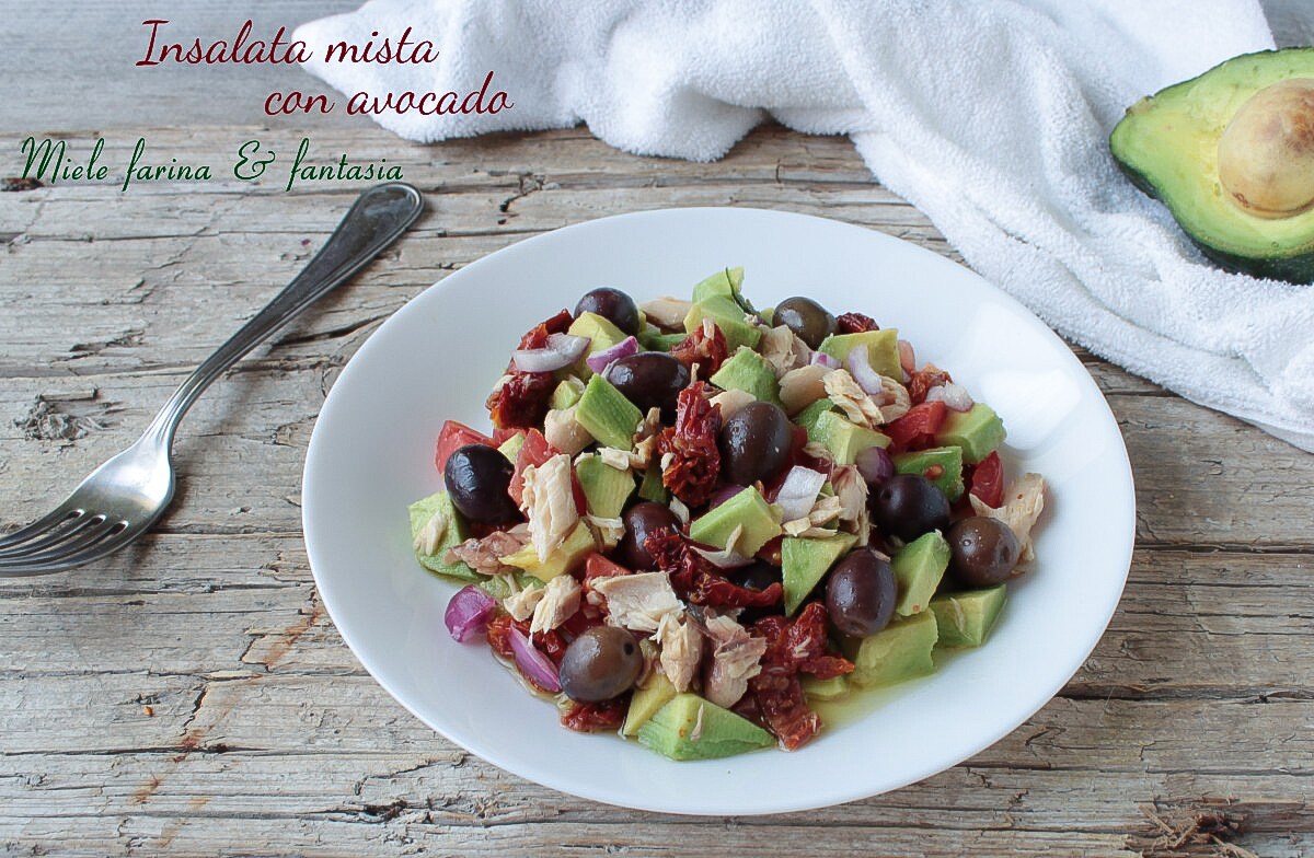 Gemengde salade met avocado