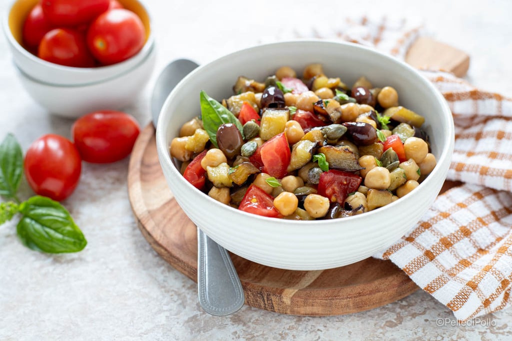 Siciliaanse kikkererwten en aubergine salade