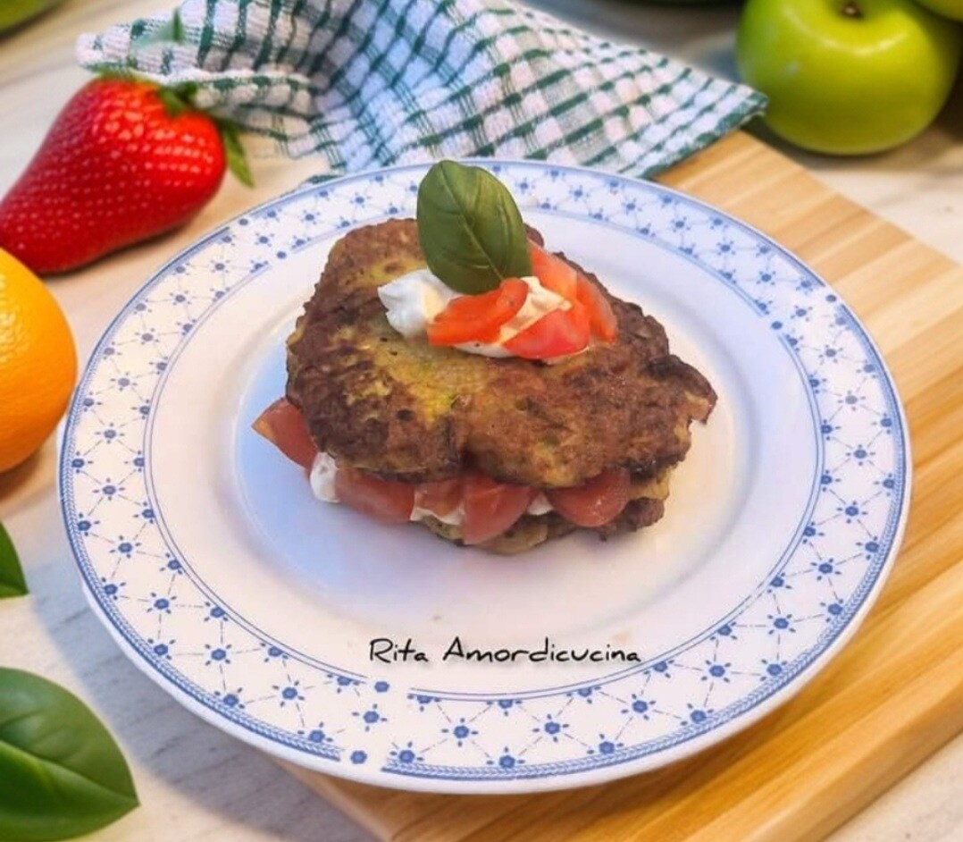 Gevulde courgette- en aardappelpannenkoekjes