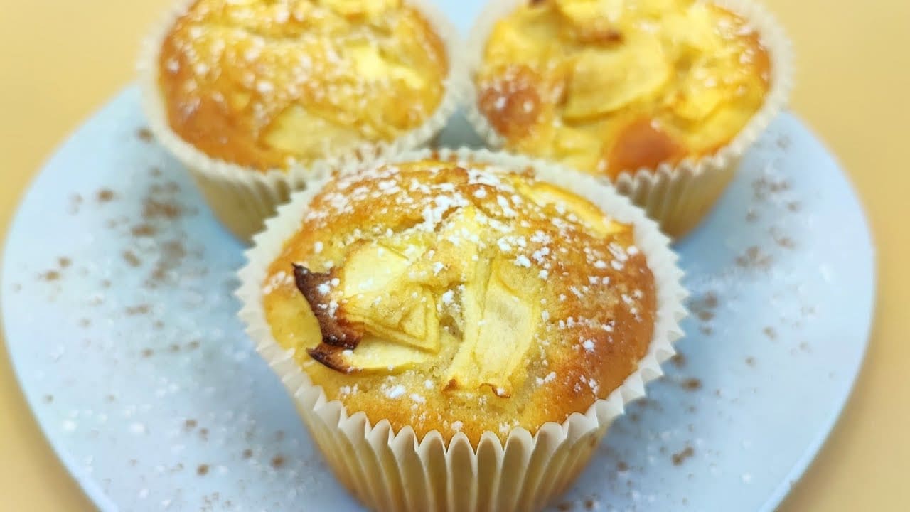 Muffins met yoghurt en appels