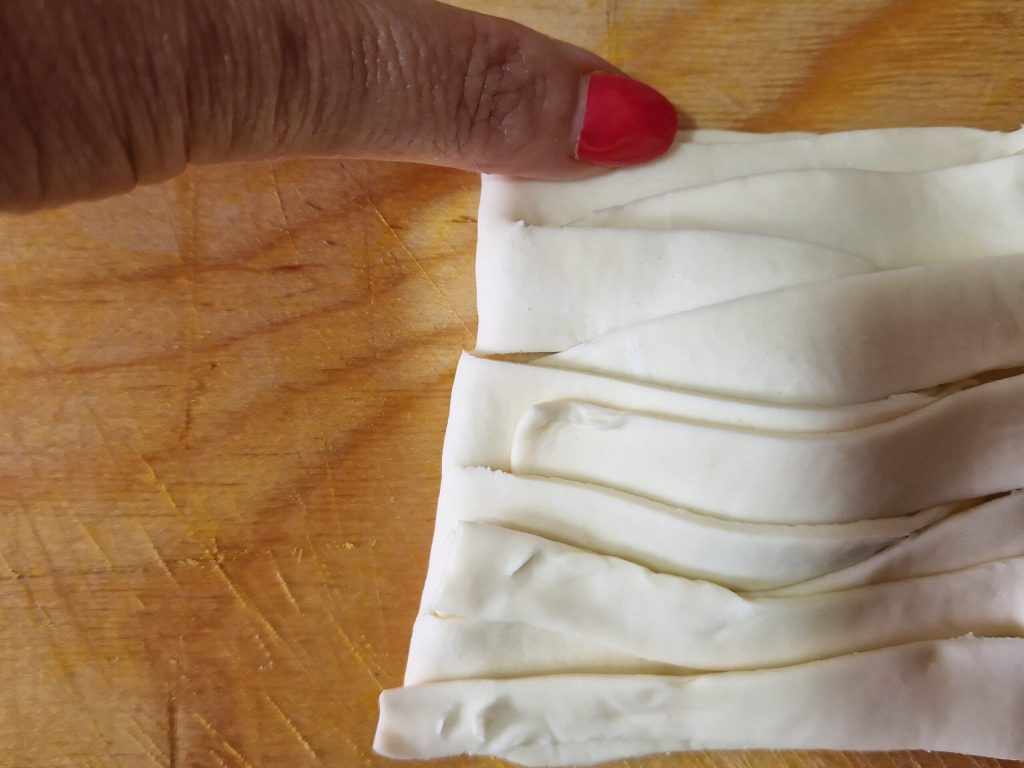 De bladerdeegpakketjes met chocolade