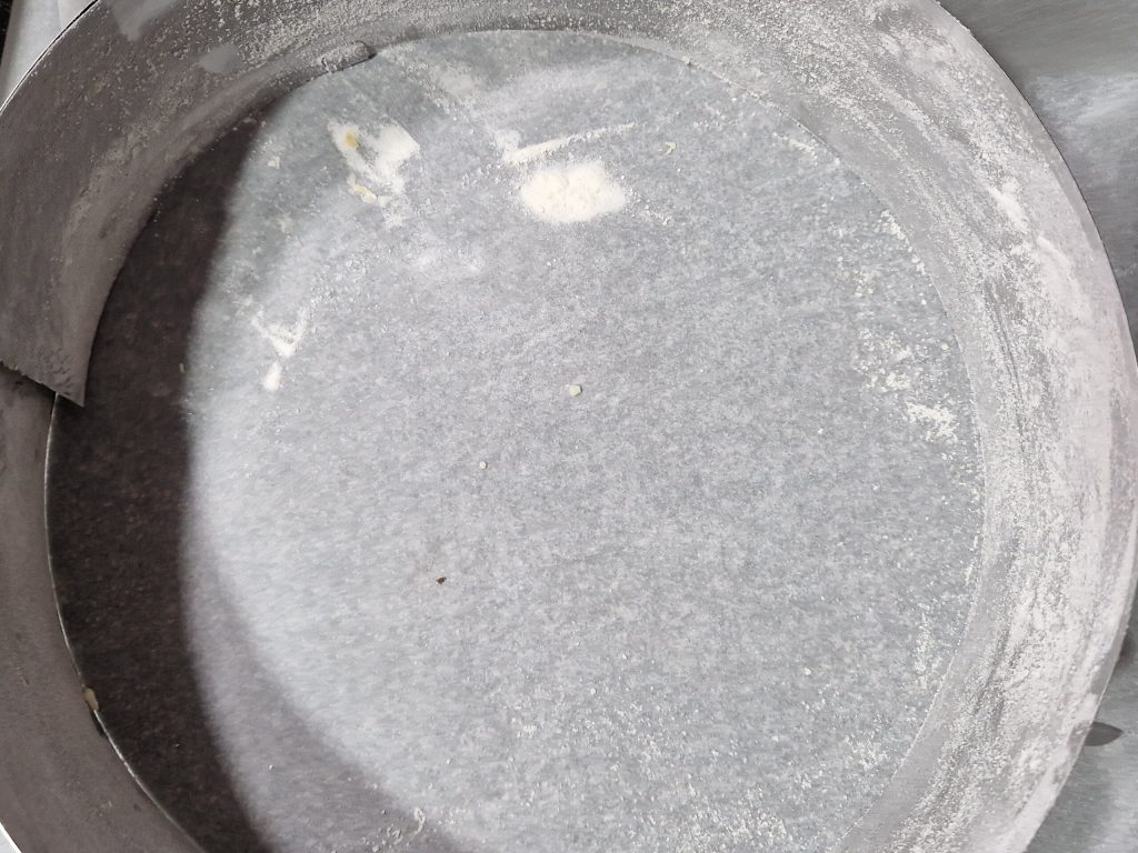 ingeboterde en bebloemde vorm