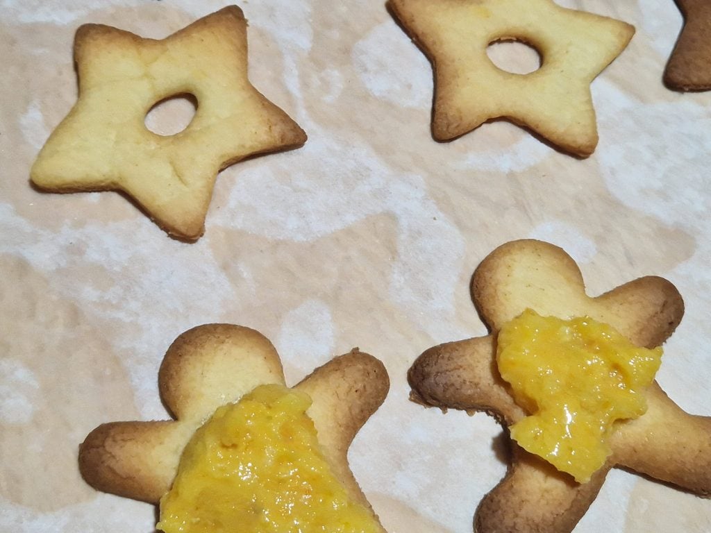 Speltkoekjes gevuld met sinaasappel