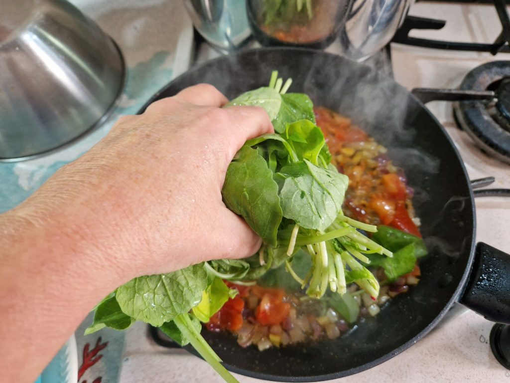 Hoe je radijsblaadjes kunt hergebruiken