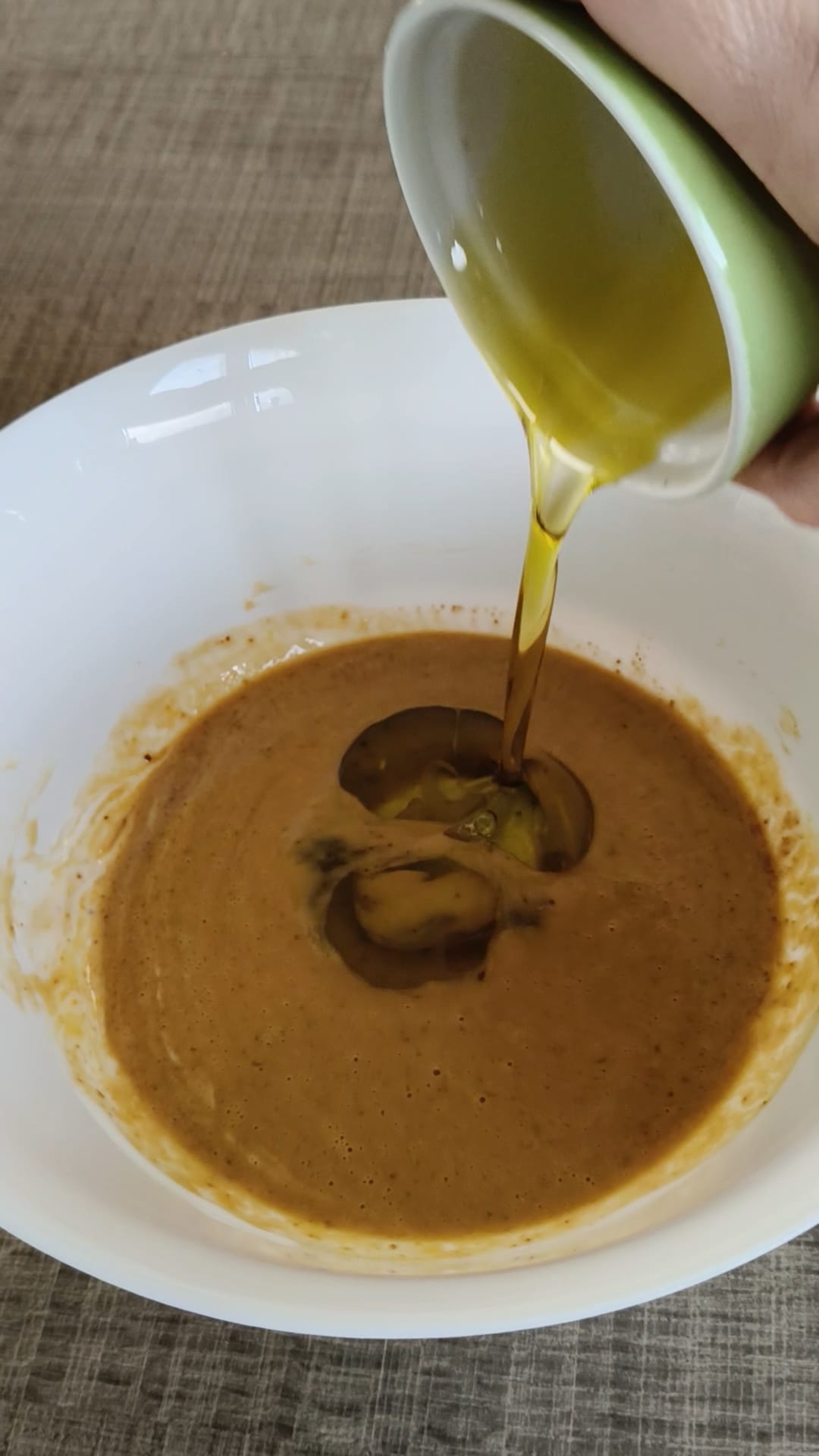 Grootmoeders taart met persimmon- en chocoladeroom