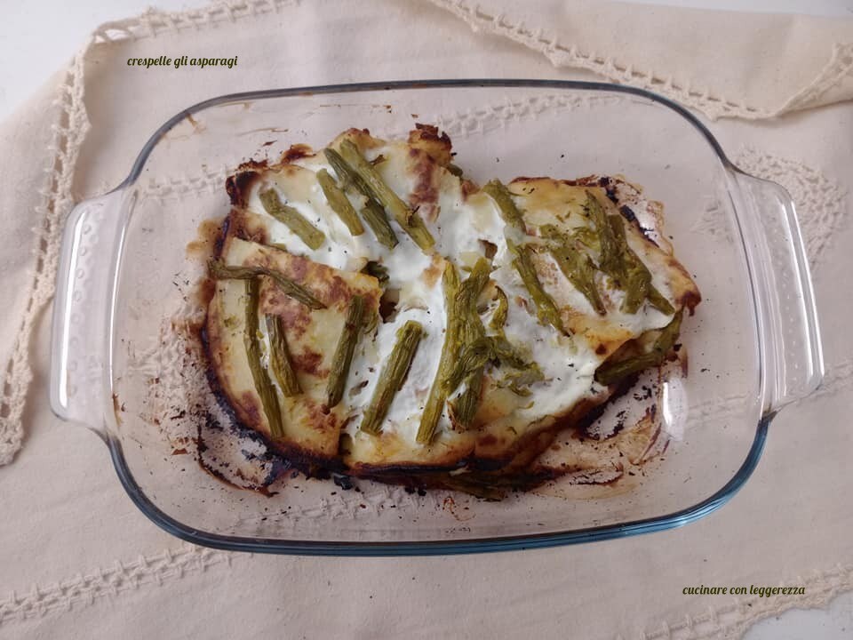 Crespelle met asperges