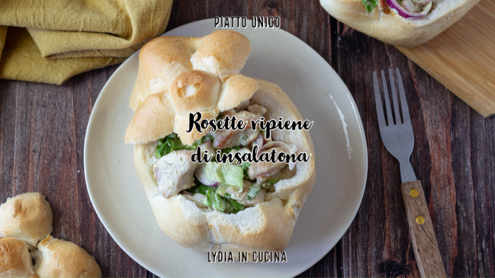 Gevulde rosettes met grote salade