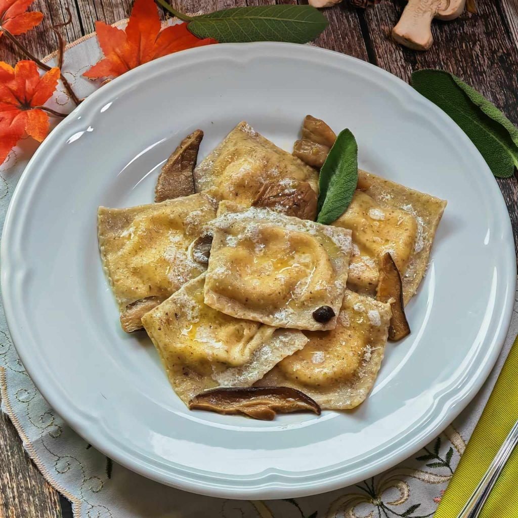 Ravioli met champignon deeg