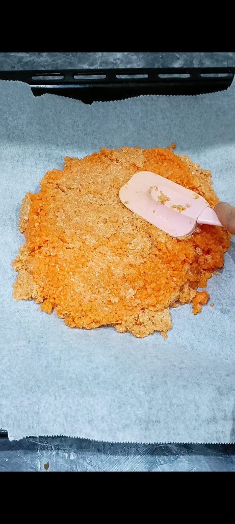 We gieten het op een bakplaat