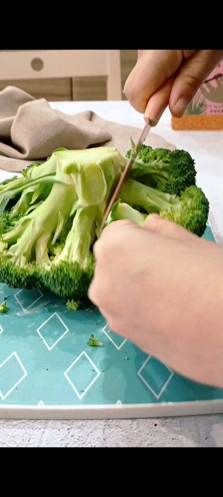 We maken de broccoli schoon
