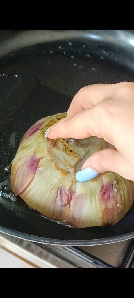 We koken de artisjokken