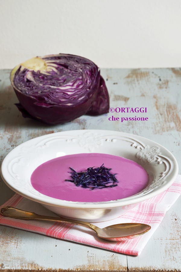 recept Fluweelzachte rodekool en aardappelsoep – zonder room