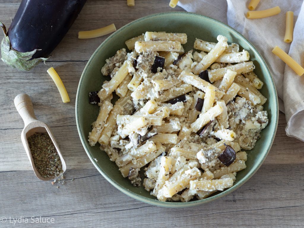 makkaroni aubergine en feta