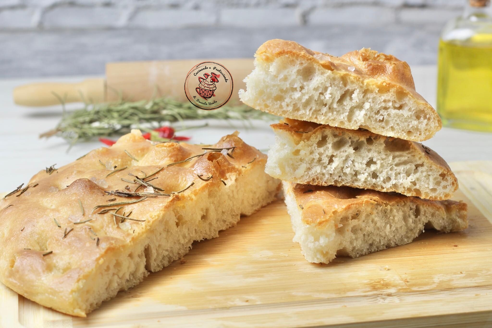 Focaccia 1000 bubbels gebakken in de airfryer