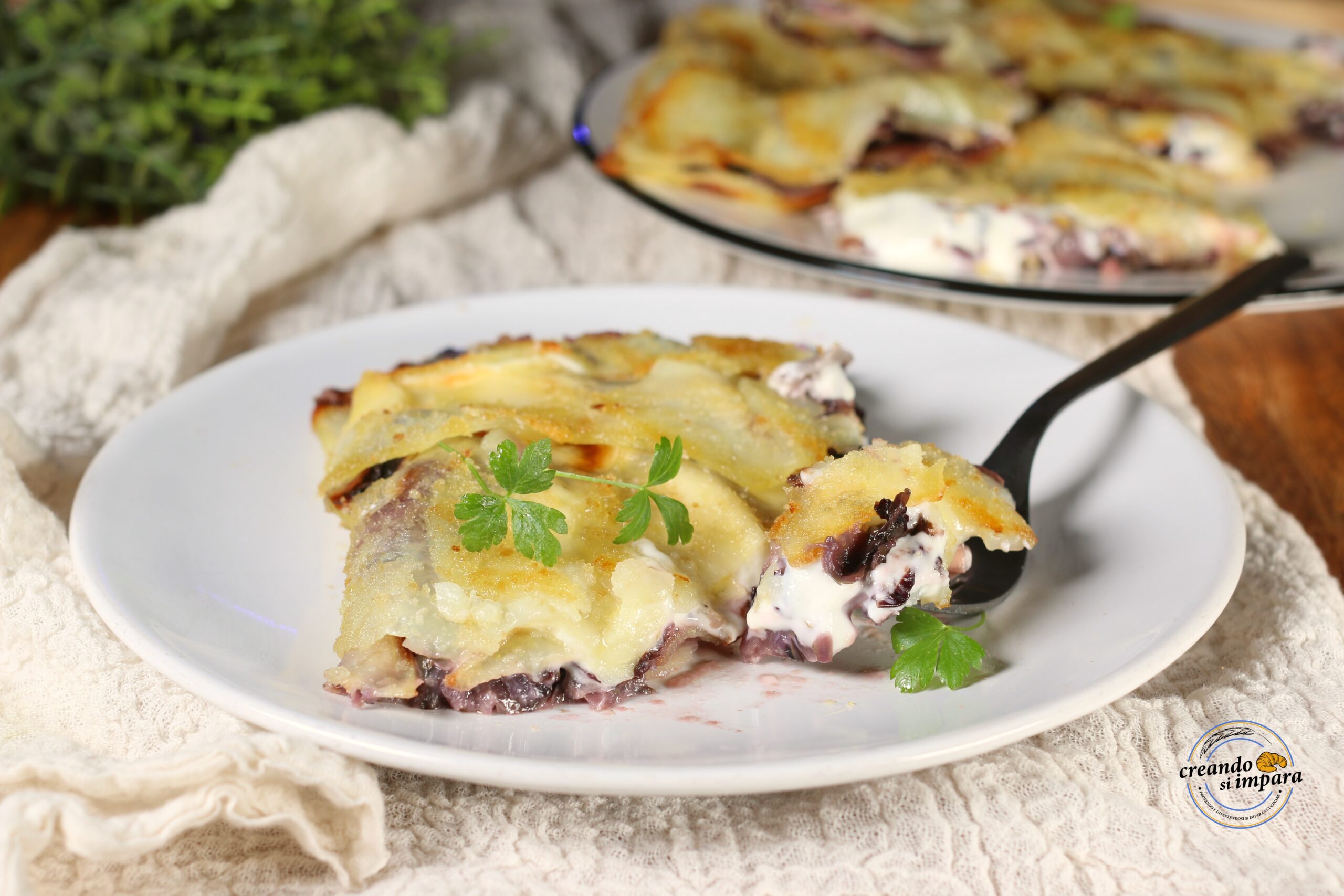 Aardappelschotel met radicchio