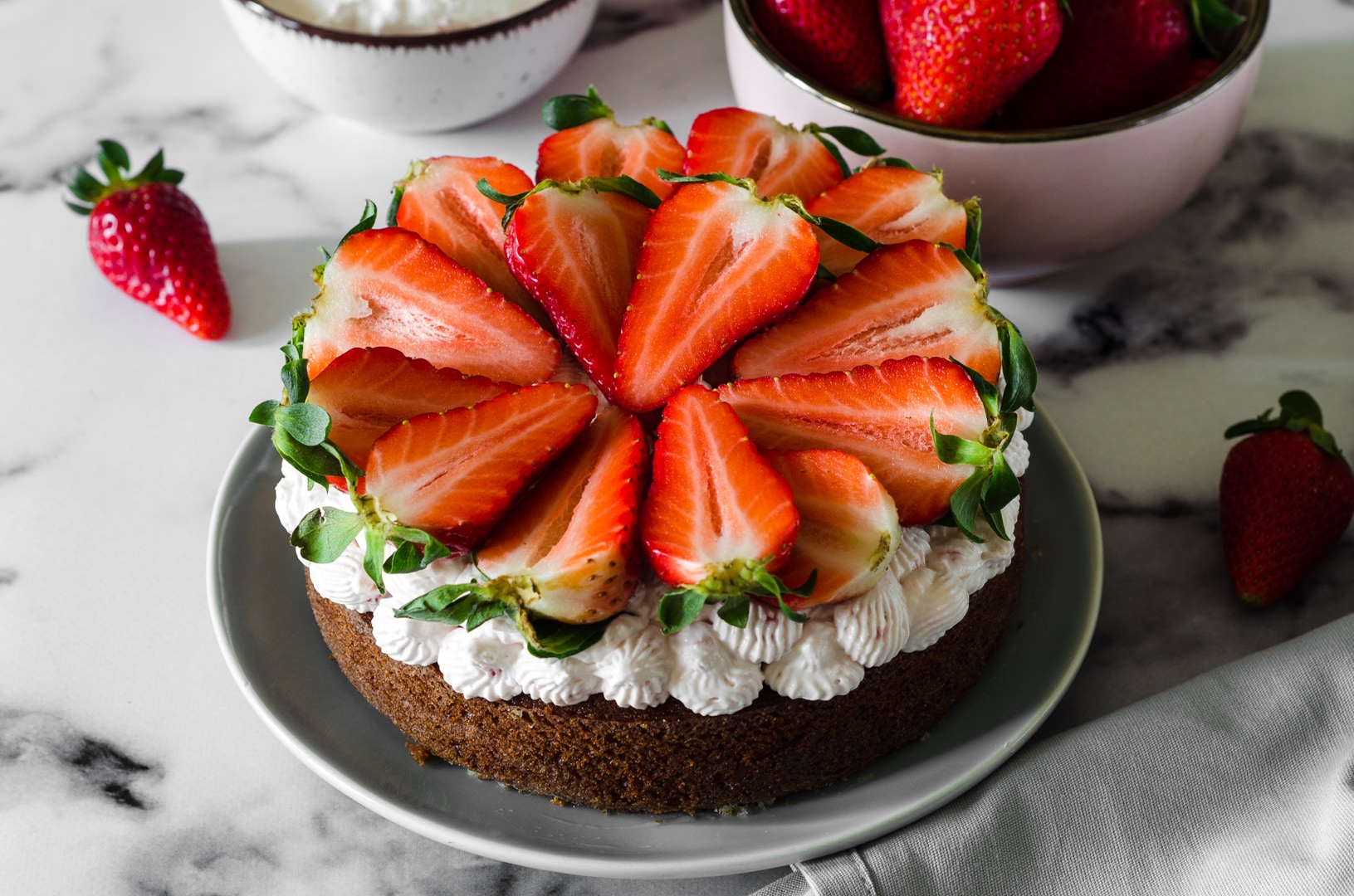 Aardbeien-mascarpone slagroomtaart: makkelijk en heerlijk recept!
