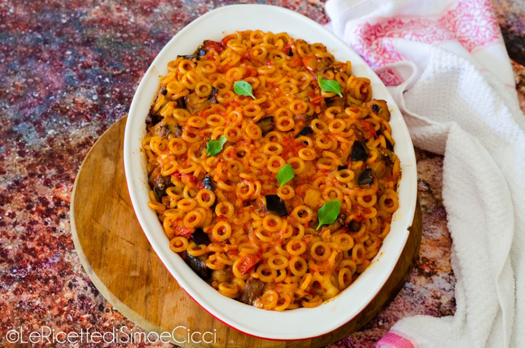 Anelletti uit de oven met aubergines