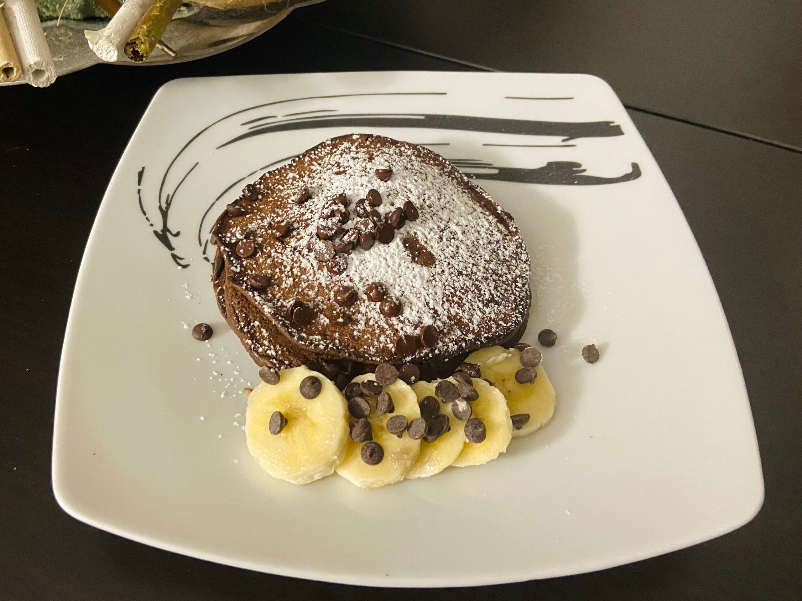 Banaan en chocolade pannenkoek