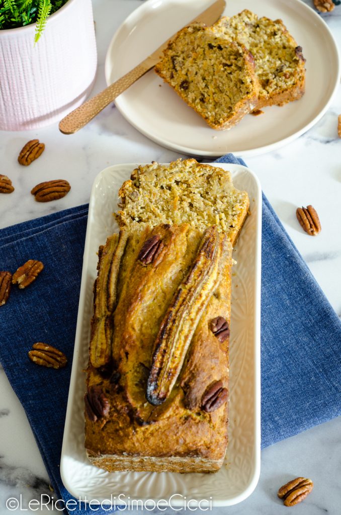Bananenbrood met wortelen en kokos