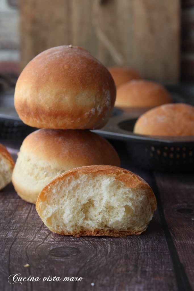 Brioche Broodjes Keuken uitzicht op zee