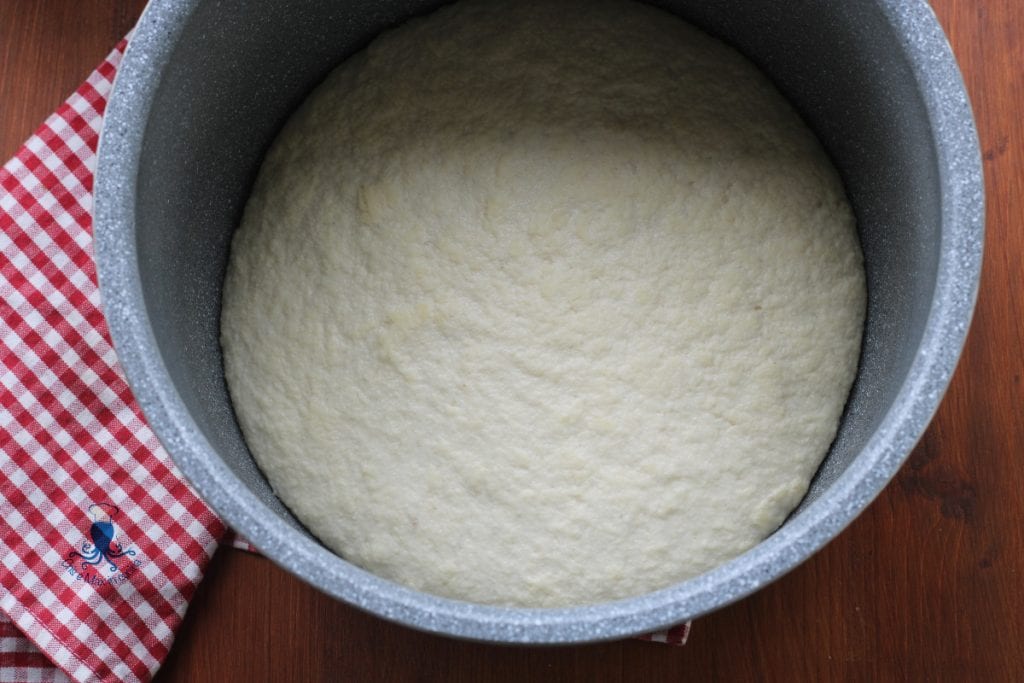 Brood met harde tarwe in de multicooker3