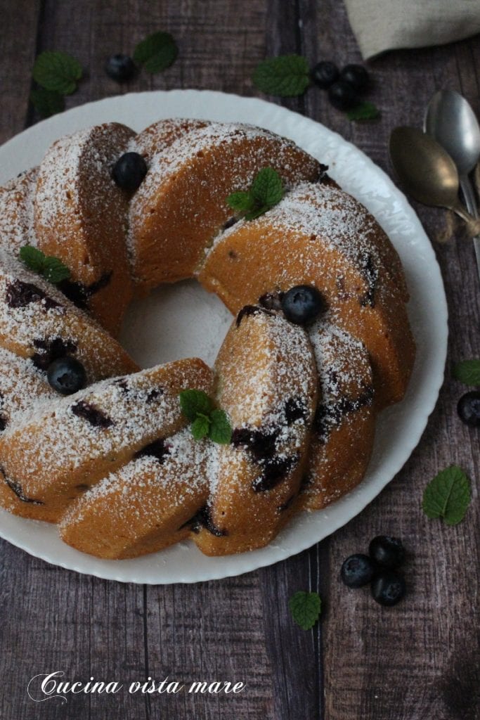 Bundt cake met bosbessen Cucina vista mare