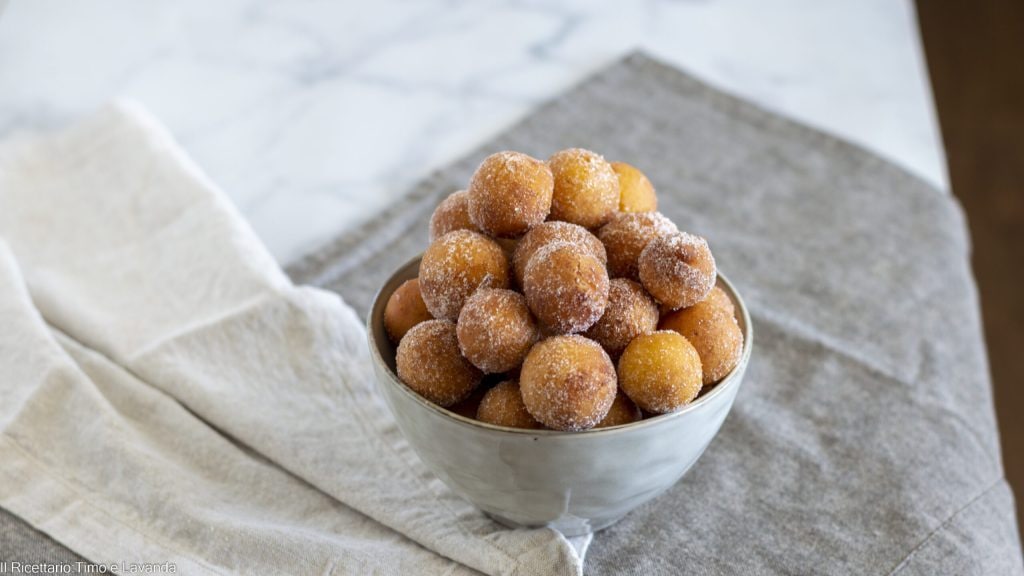 CASTAGNOLE MET RICOTTA