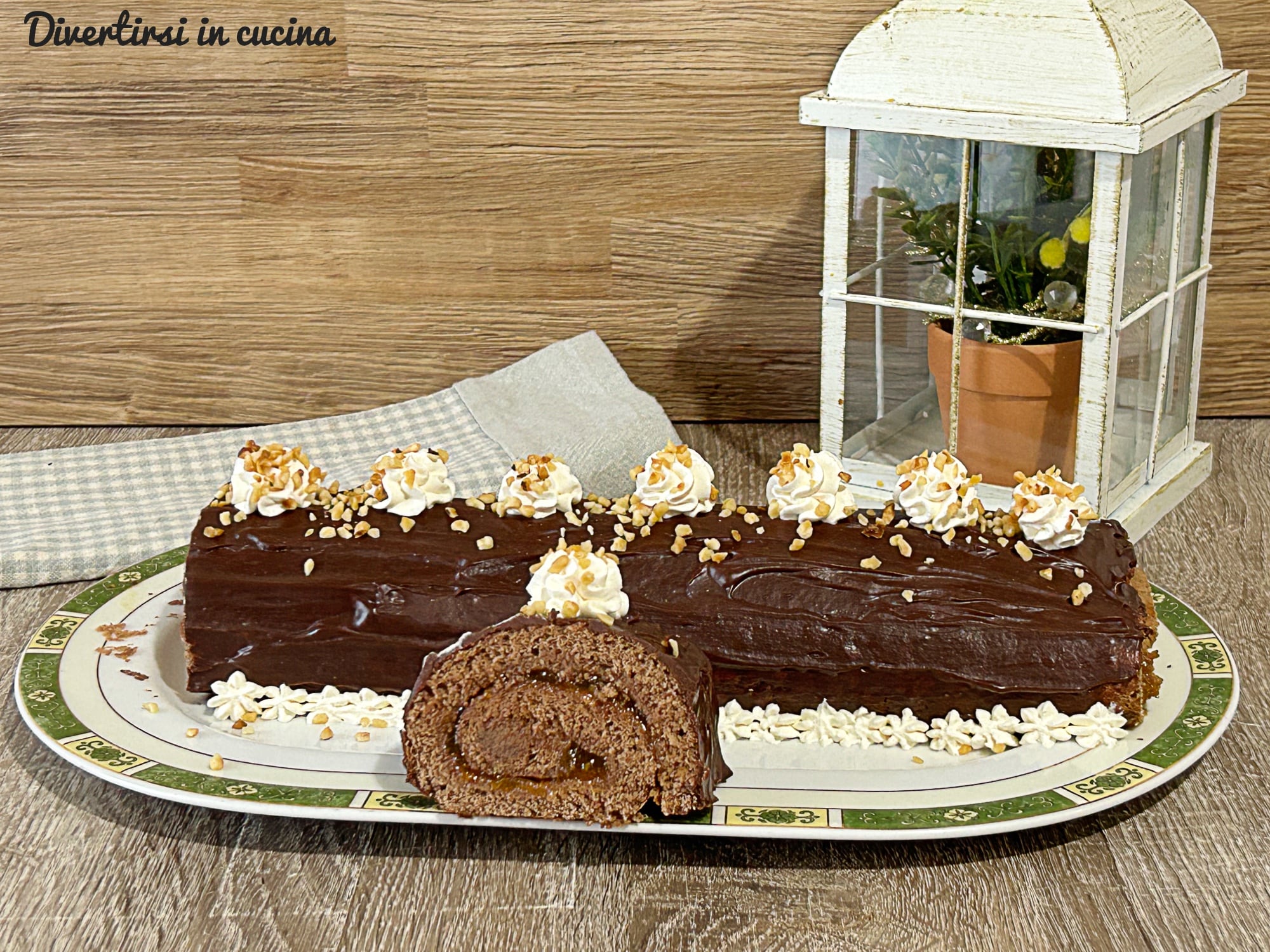 Cacao rol met Sacher-smaak