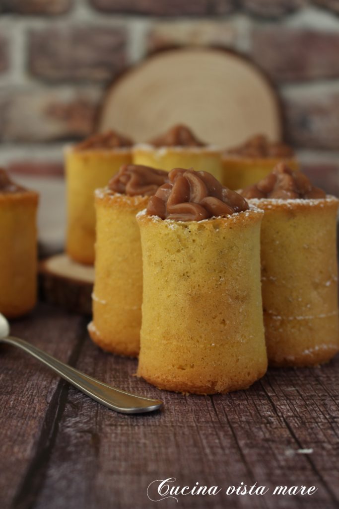 Cake in glaasjes Keuken met zeezicht