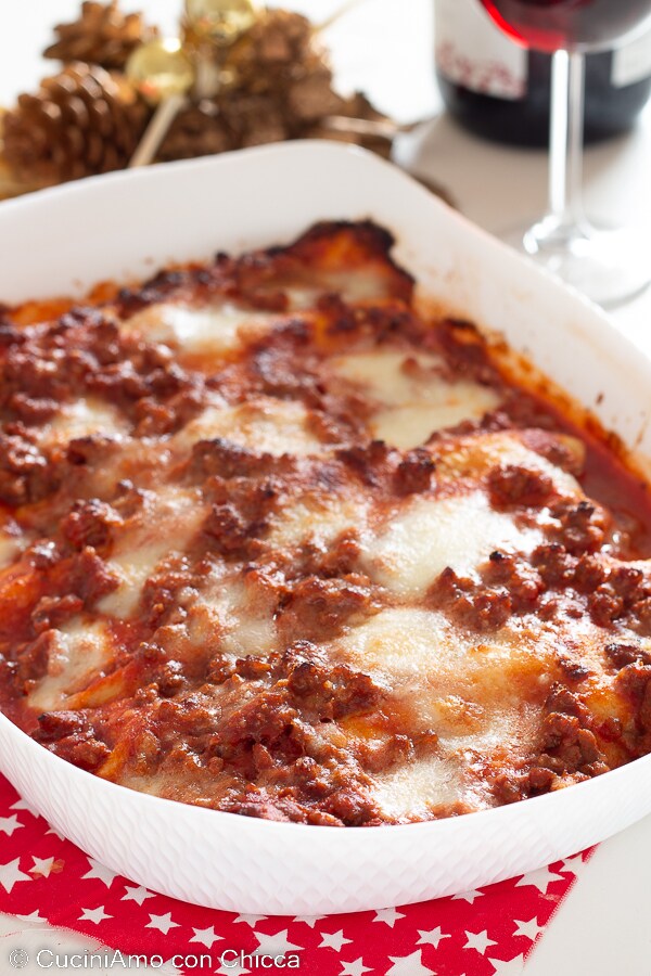 Cannelloni van pannenkoeken in saus