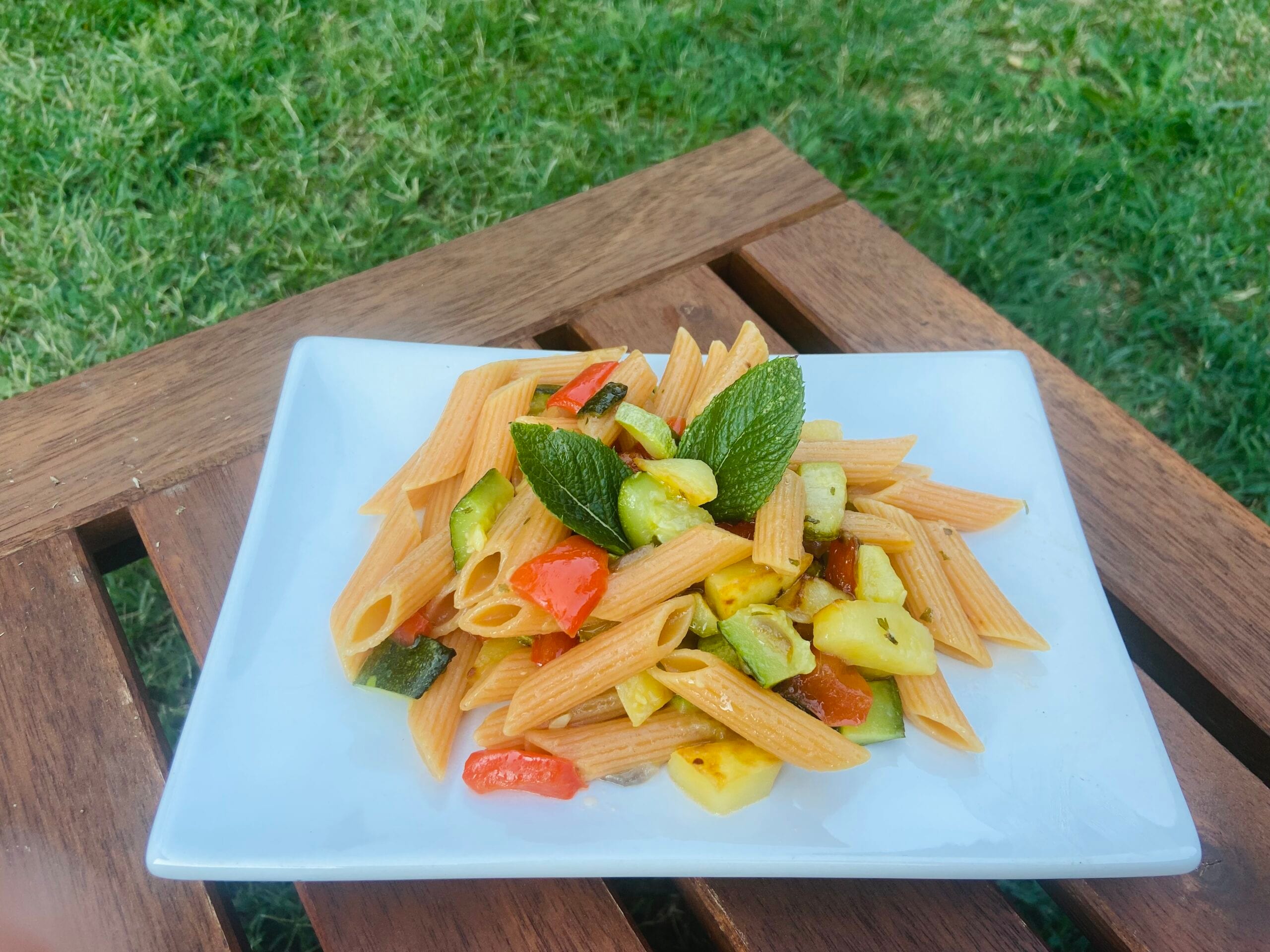Linzenpasta met groenten op z’n Italiaans